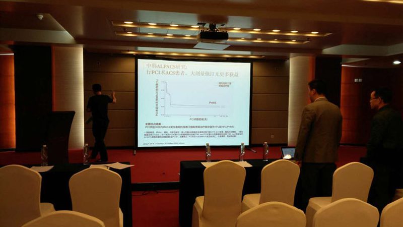 在线直播延迟，揭秘背后的技术挑战与解决方案