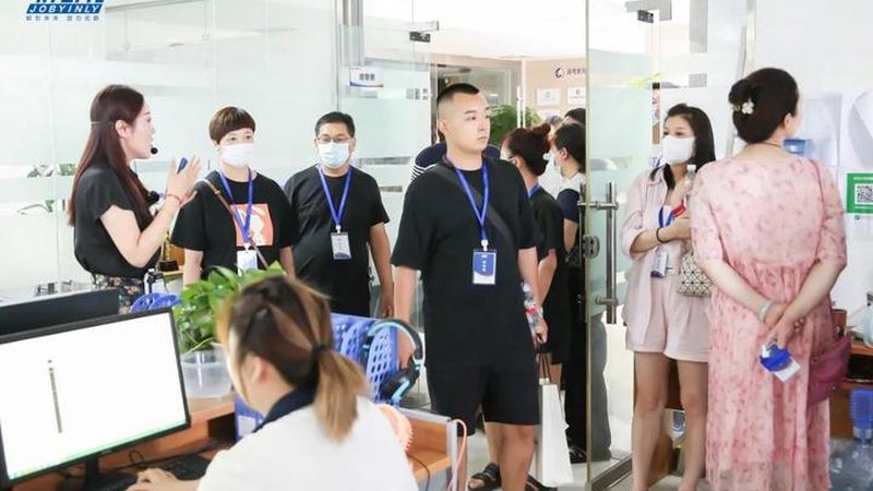 面授班：面对面教学，互动性强