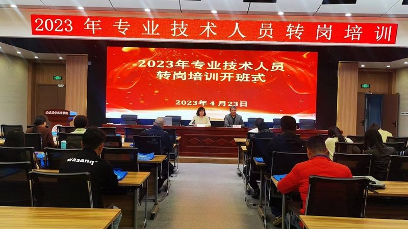 教材的编写质量直接影响到学习效果。选择教材时，可以参考以下标准：